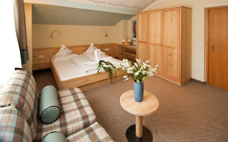 Double room larch